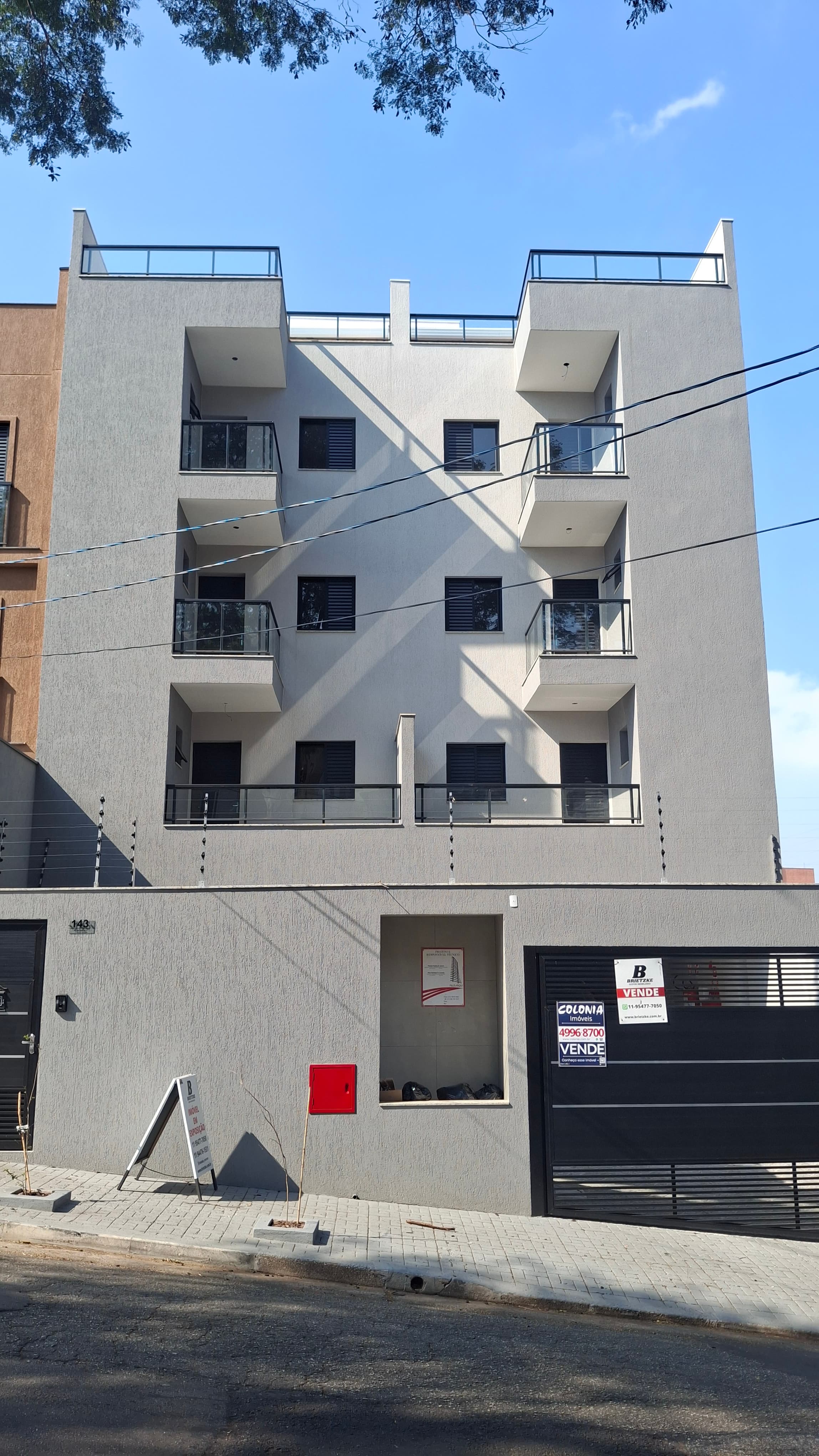 Cobertura sem condominio com 2 dormitorios e elevador até o Terraço 